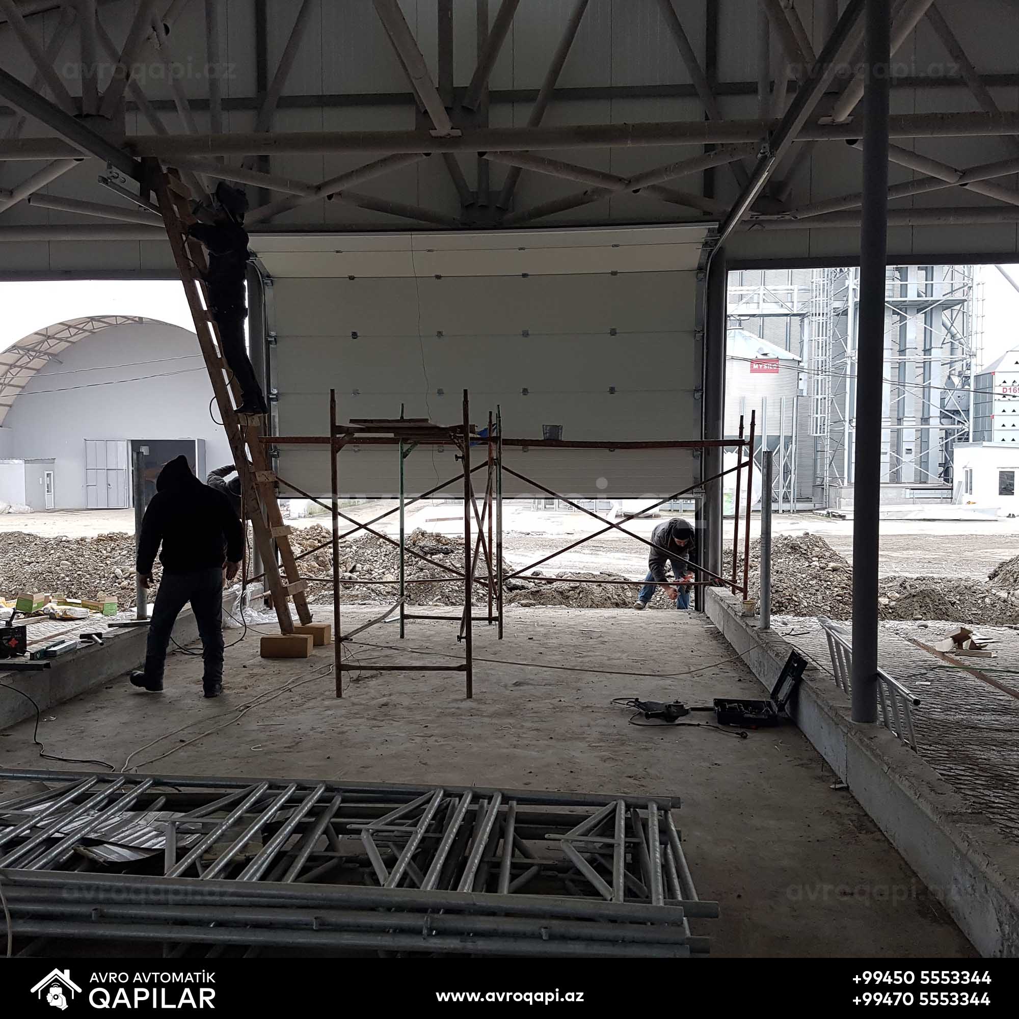 Ağsu Süd Zavodunda quraşdırdığımız Sənaye qapısı.